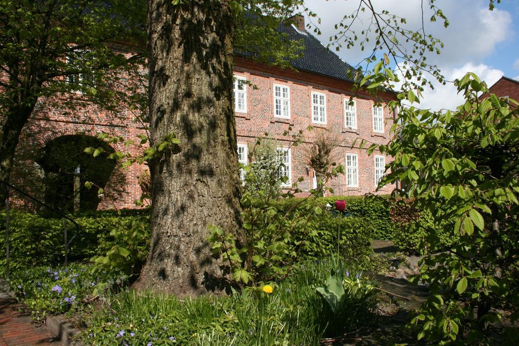 Hotel Pelli Hof Rendsburg By Tulip Inn Esterno foto