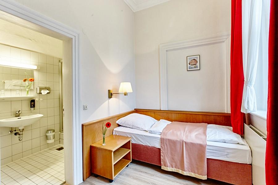 Hotel Pelli Hof Rendsburg By Tulip Inn Esterno foto