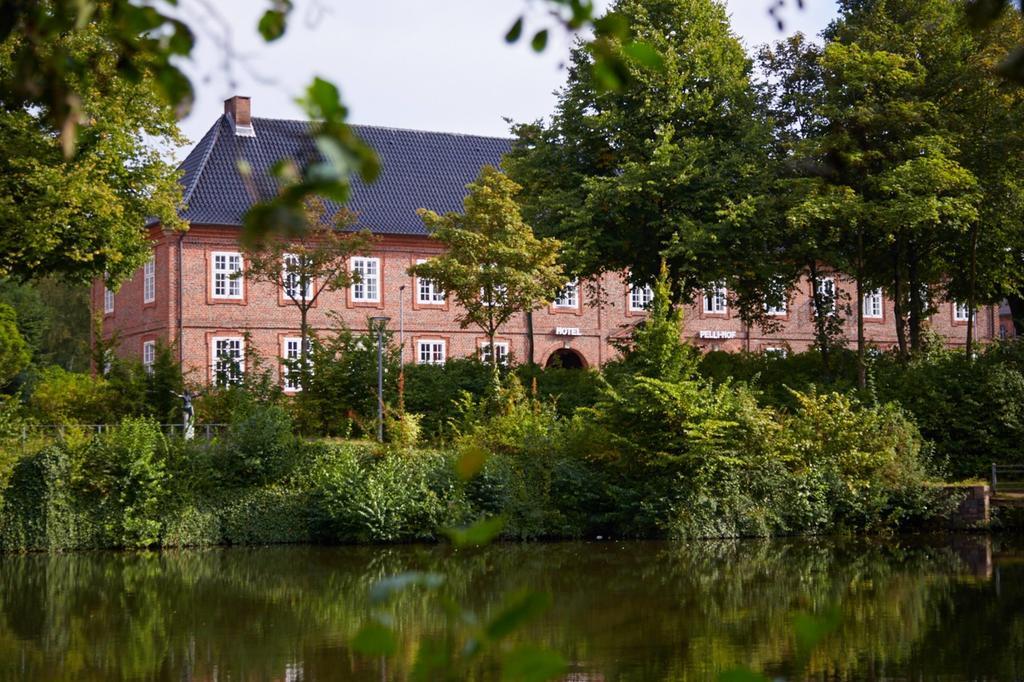 Hotel Pelli Hof Rendsburg By Tulip Inn Esterno foto
