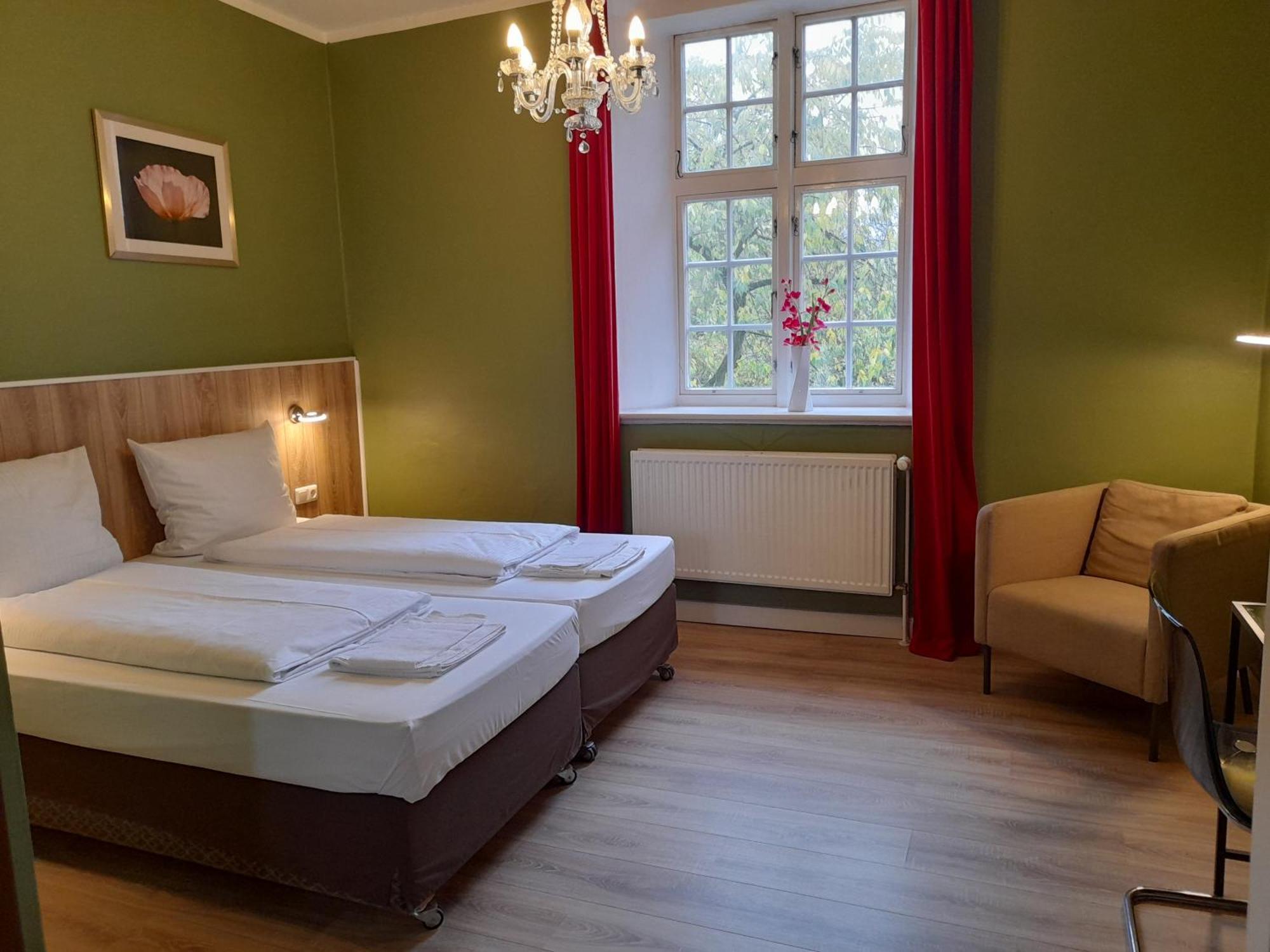 Hotel Pelli Hof Rendsburg By Tulip Inn Esterno foto